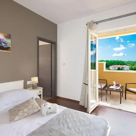 Vikendica Private Mit Panoramablick By Interhome *