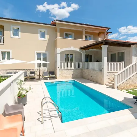 Private Mit Panoramablick By Interhome * Tinjan