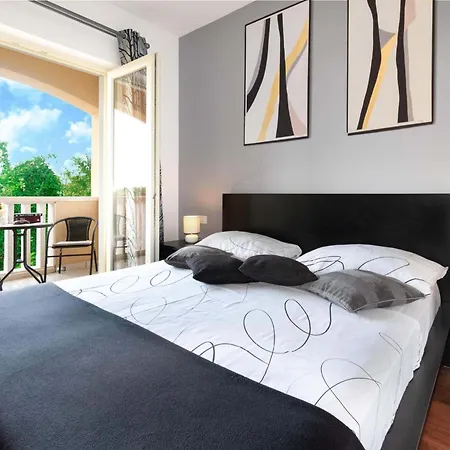 بيت للعطل Private Mit Panoramablick By Interhome Tinjan