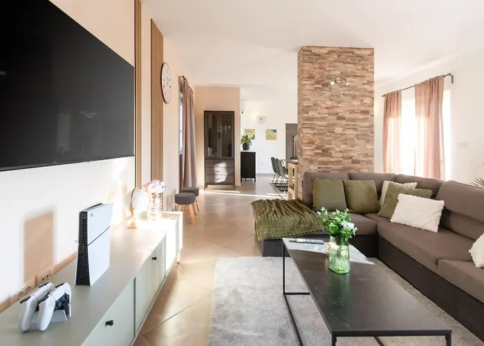 Private Mit Panoramablick By Interhome Tatil Evi