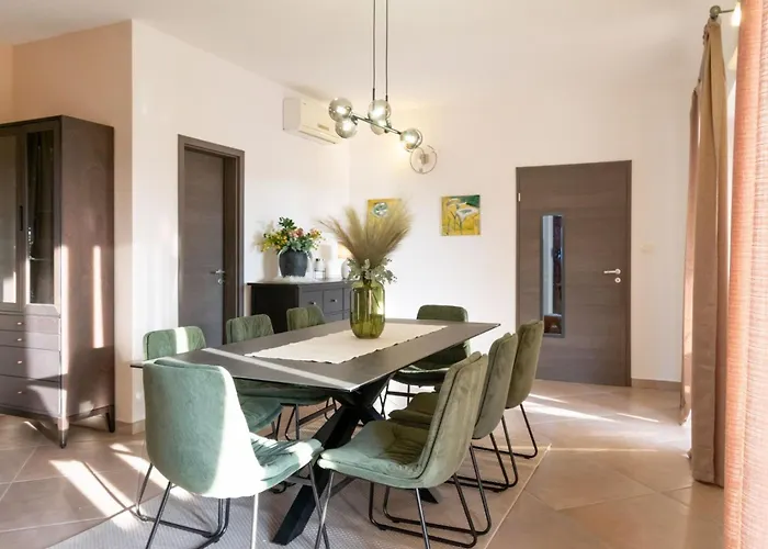 Private Mit Panoramablick By Interhome Tinjan