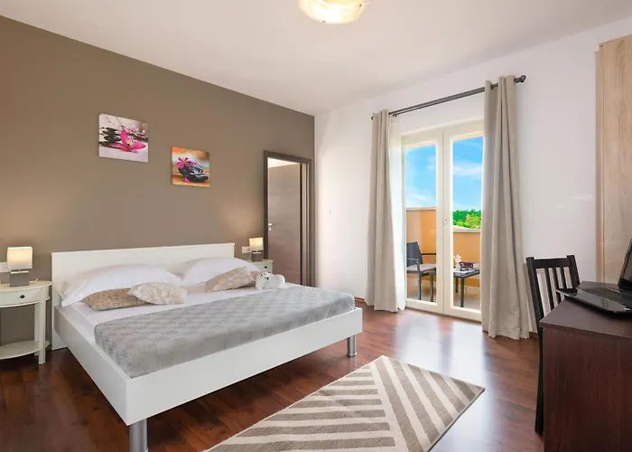Private Mit Panoramablick By Interhome Tatil Evi Tinjan