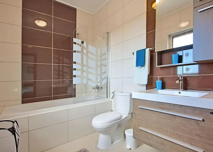 Tatil Evi Private Mit Panoramablick By Interhome Tinjan