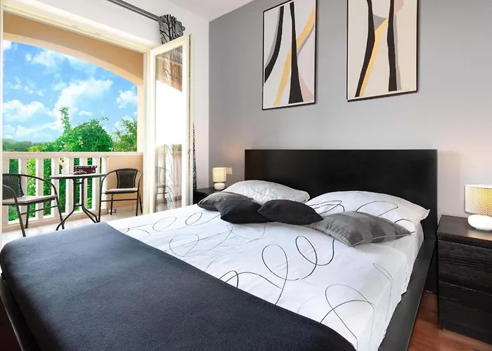 Tatil Evi Private Mit Panoramablick By Interhome Tinjan