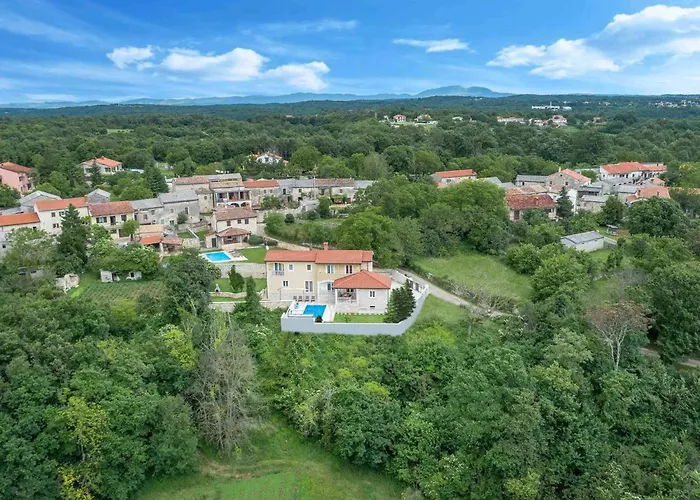 Private Mit Panoramablick By Interhome Vikendica *