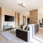 Private Mit Panoramablick By Interhome Ferienhaus *