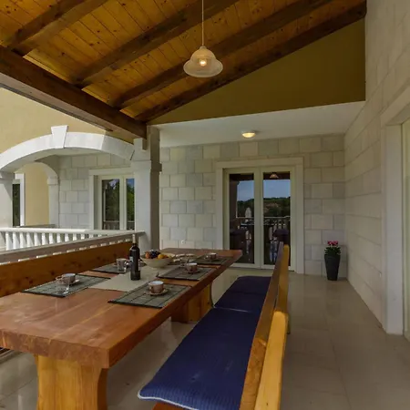 Private Mit Panoramablick By Interhome Feriehus