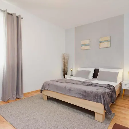 Private Mit Panoramablick By Interhome * Tinjan
