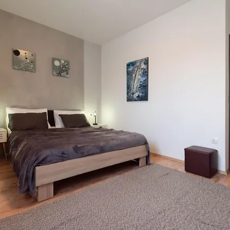 Private Mit Panoramablick By Interhome