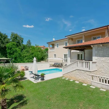 Private Mit Panoramablick By Interhome * Tinjan