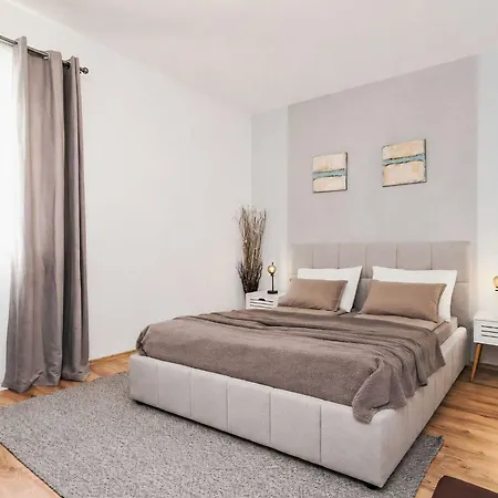 Private Mit Panoramablick By Interhome Tinjan