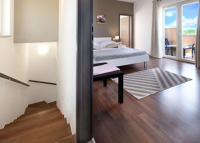 Holiday home Private Mit Panoramablick By Interhome Tinjan